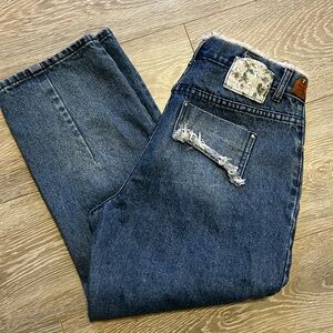 POL Bohemian Distressed Straight Leg Crop Jeans, Size M